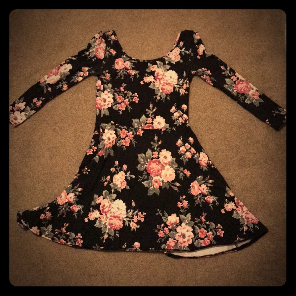 Aeropostale long sleeve skater dress